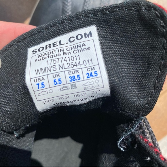 Sorel out n about plaid shoes - Picture 7 of 7